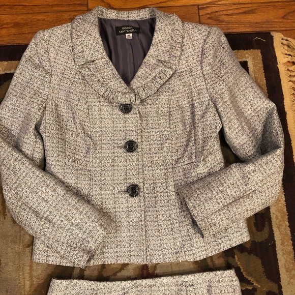 Giorgio Sant'Angelo gray & white skirt suit set - Picture 6 of 8